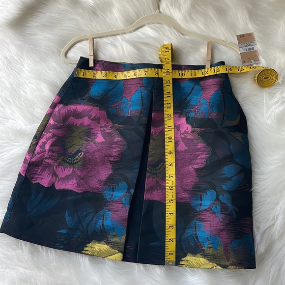 Rachel Roy: Pleated Floral Mini Skirt Size 0. - Picture 5 of 8